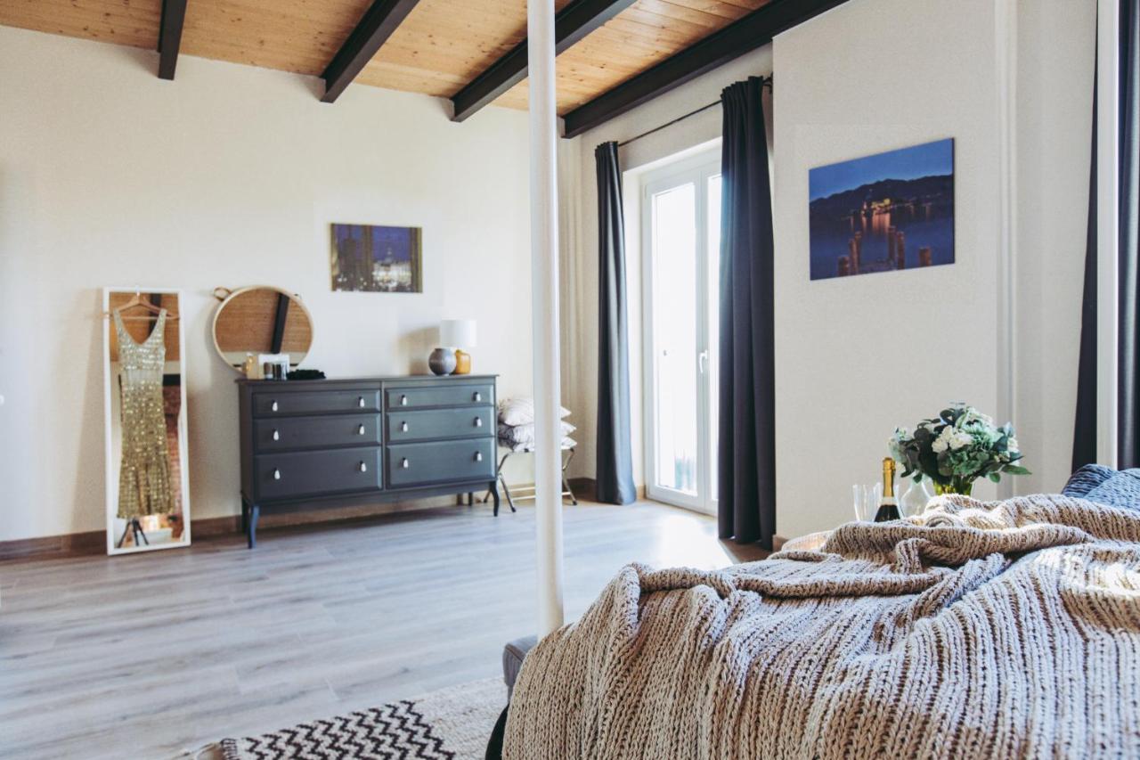 Вилла Nº18 A Private Country Hideaway In Monferrato Альфьяно-Натта Экстерьер фото