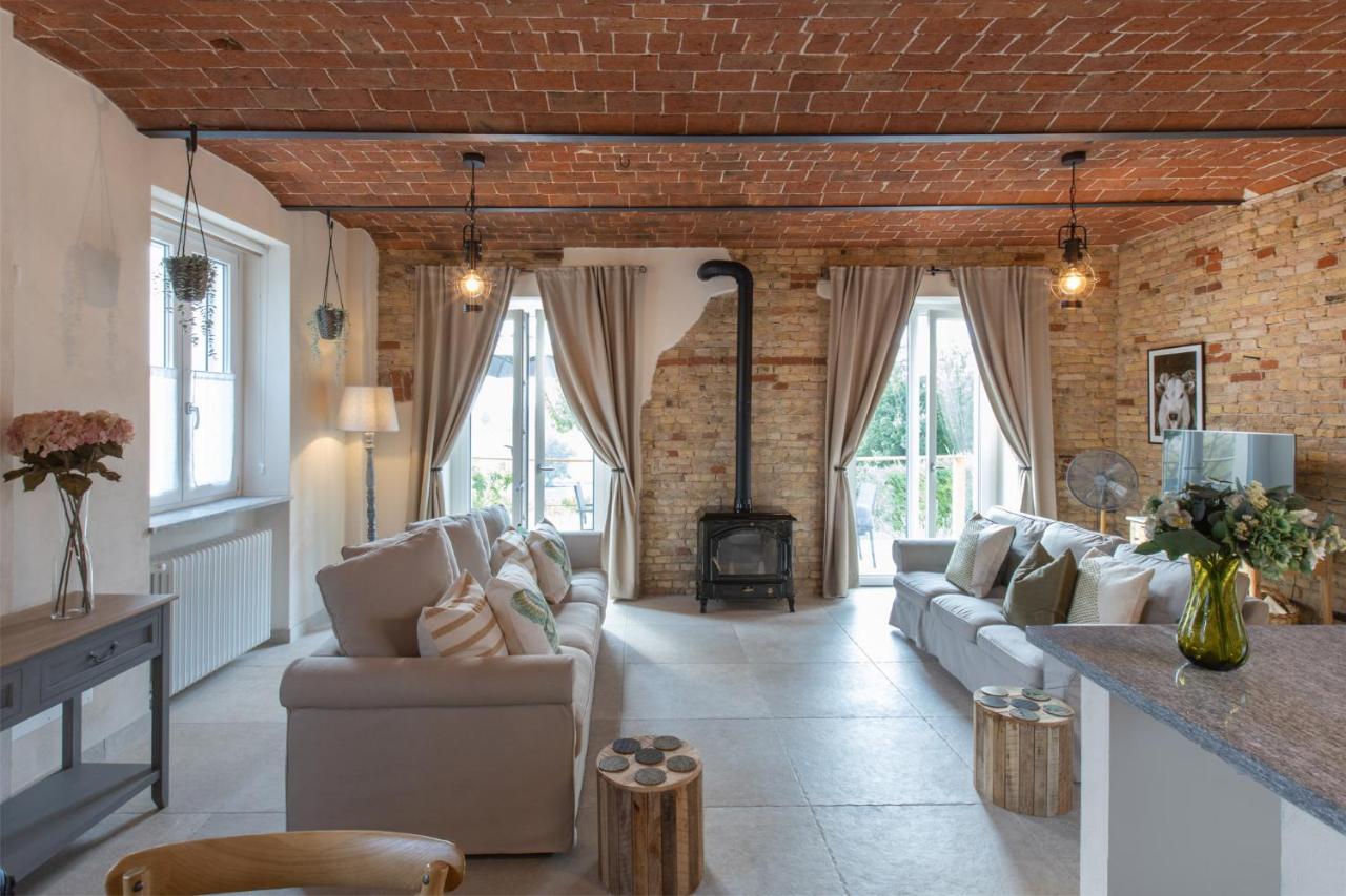 Вилла Nº18 A Private Country Hideaway In Monferrato Альфьяно-Натта Экстерьер фото